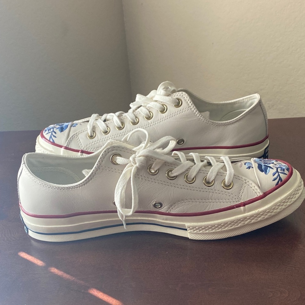 Converse Chuck Taylor® All Star® Parkway Floral 70
Low Top Sneaker - Picture 10 of 13